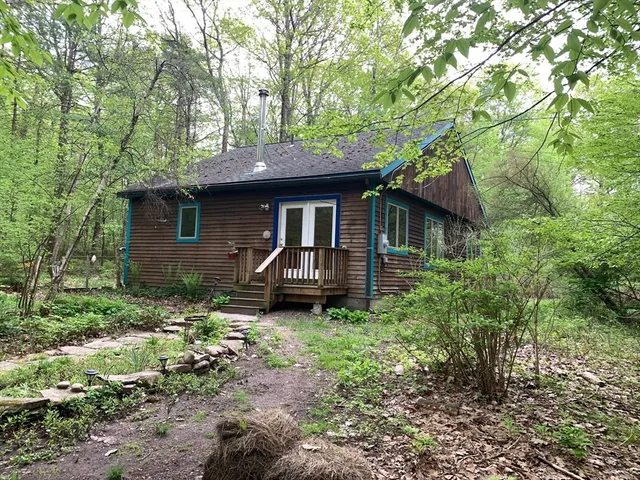 $260,000 | 166 East Chestnut Hill Road, Montague, MA 01351