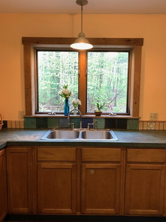 166 East Chestnut Hill Road Montague, MA 01351 - Photo 16 of 32