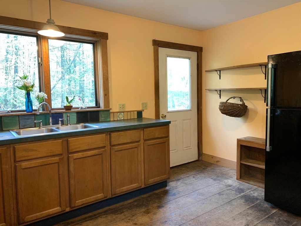 166 East Chestnut Hill Road Montague, MA 01351 - Photo 18 of 32
