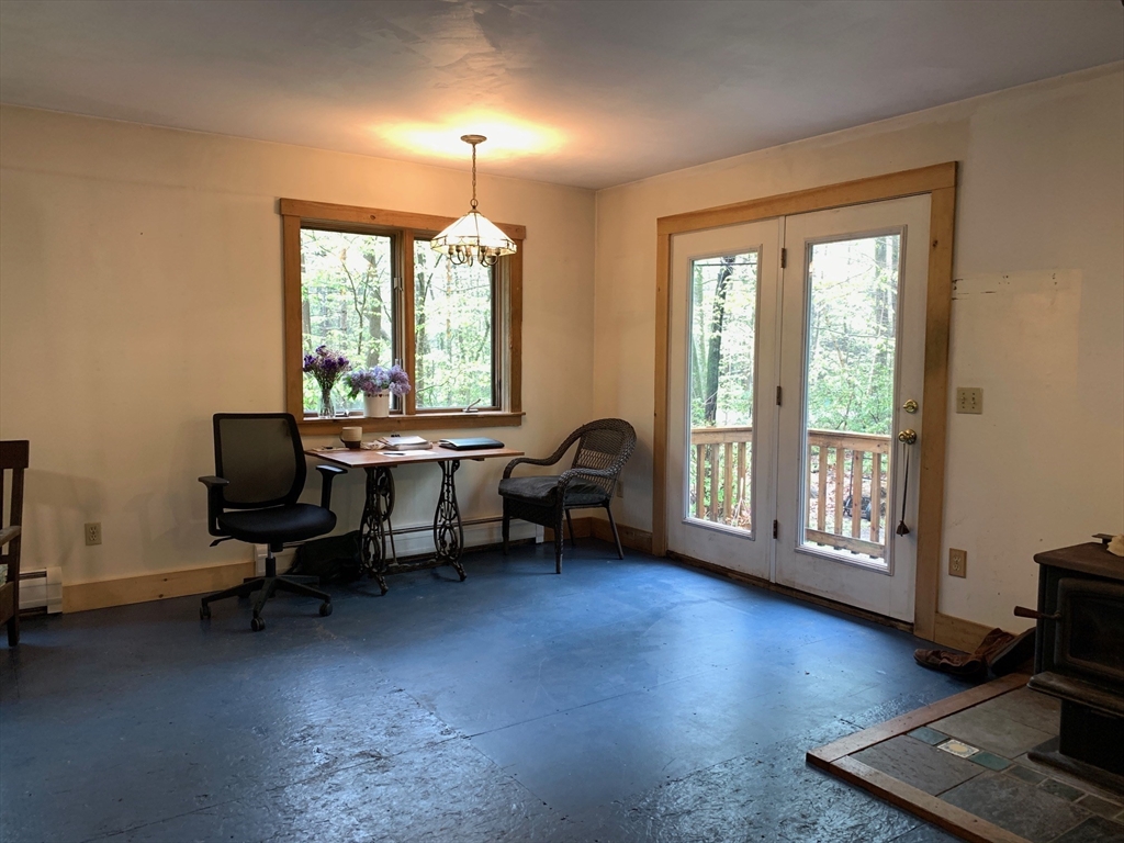 166 East Chestnut Hill Road Montague, MA 01351 - Photo 3 of 32