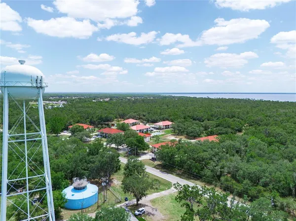$129,900 | 2809 Granada Court, Unit 5, Lake Wales, FL 33898