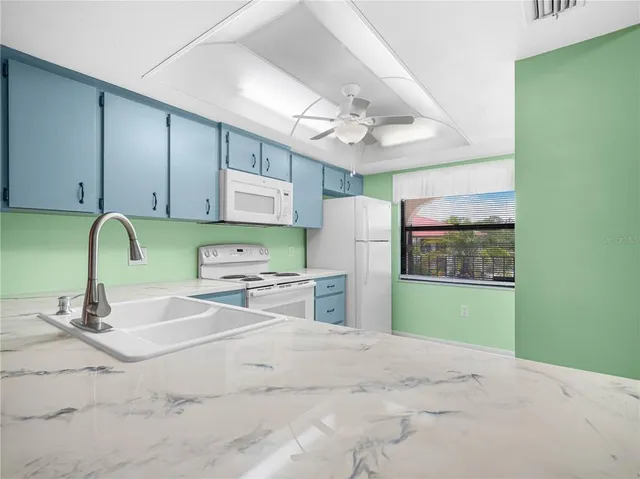 $139,900 | 2809 Granada Court, Unit 5, Lake Wales, FL 33898