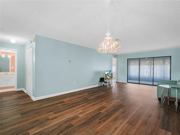$129,900 | 2809 Granada Court, Unit 5, Lake Wales, FL 33898