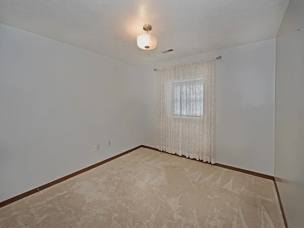 $190,000 | 2750 Iowa Drive, Unit 14, Lower Burrell, PA 15068