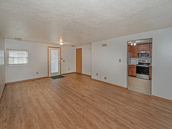 $190,000 | 2750 Iowa Drive, Unit 14, Lower Burrell, PA 15068