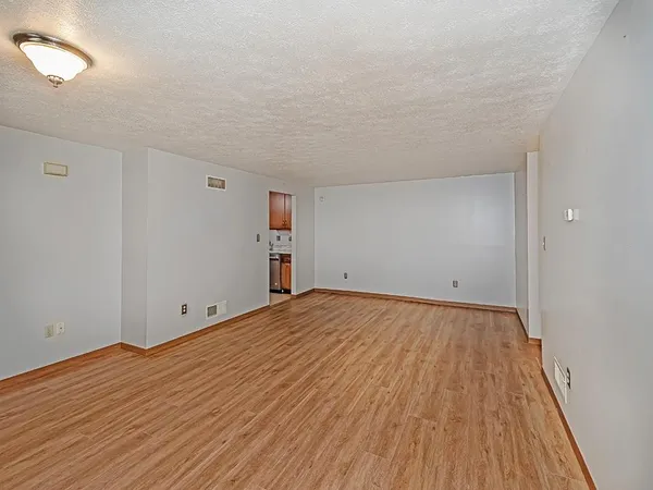 $190,000 | 2750 Iowa Drive, Unit 14, Lower Burrell, PA 15068