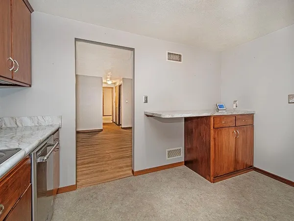 $190,000 | 2750 Iowa Drive, Unit 14, Lower Burrell, PA 15068