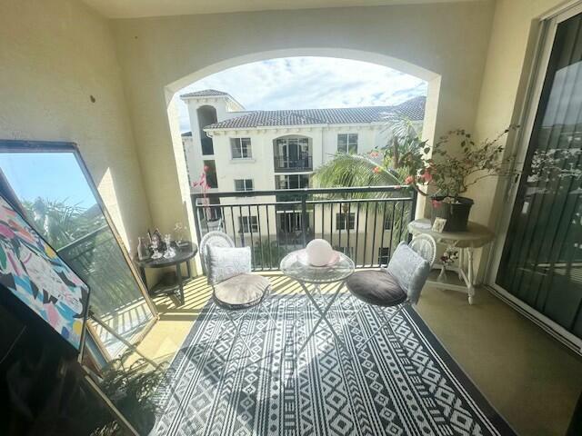 2401 Renaissance Way Boynton Beach, FL 33426 - Photo 7 of 15 tempImagebwksY9