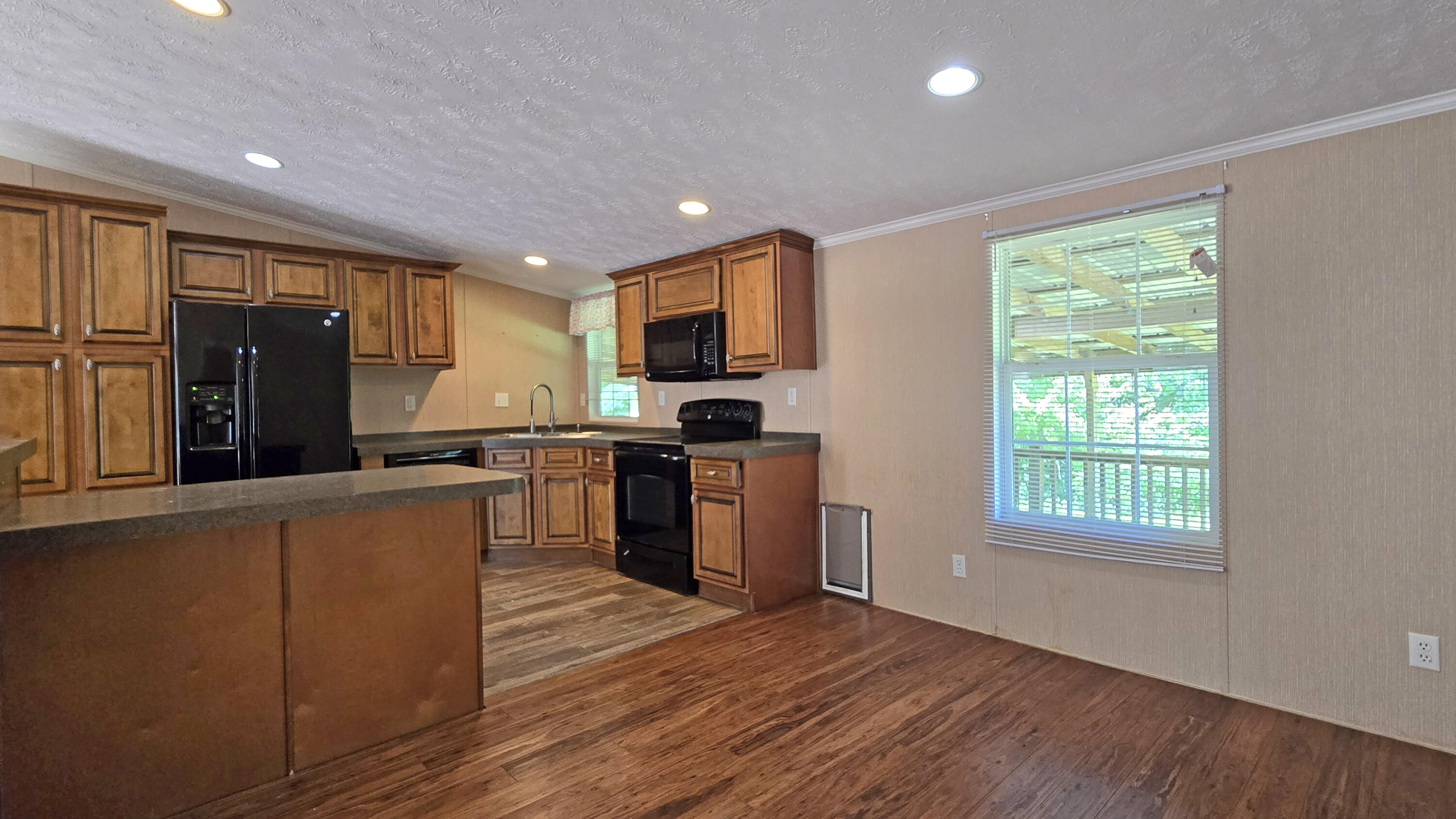 693 Windy Hill Road Campton, KY 41301 - Photo 6 of 44 23