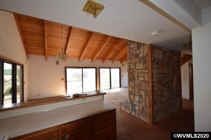 9499 Golf Club Road Southeast Aumsville, OR 97325 - Photo 8 of 21