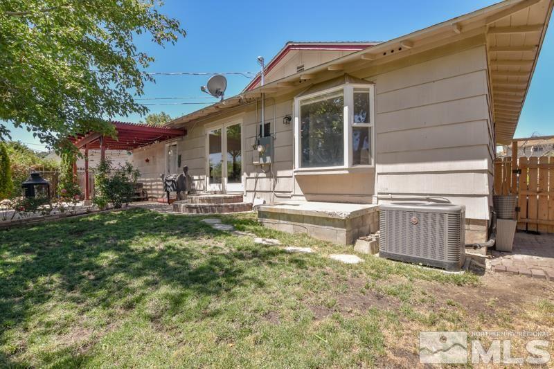 1450 Kirkham Way Reno, NV 89503 - Photo 15 of 20 a front view of a house with a yard