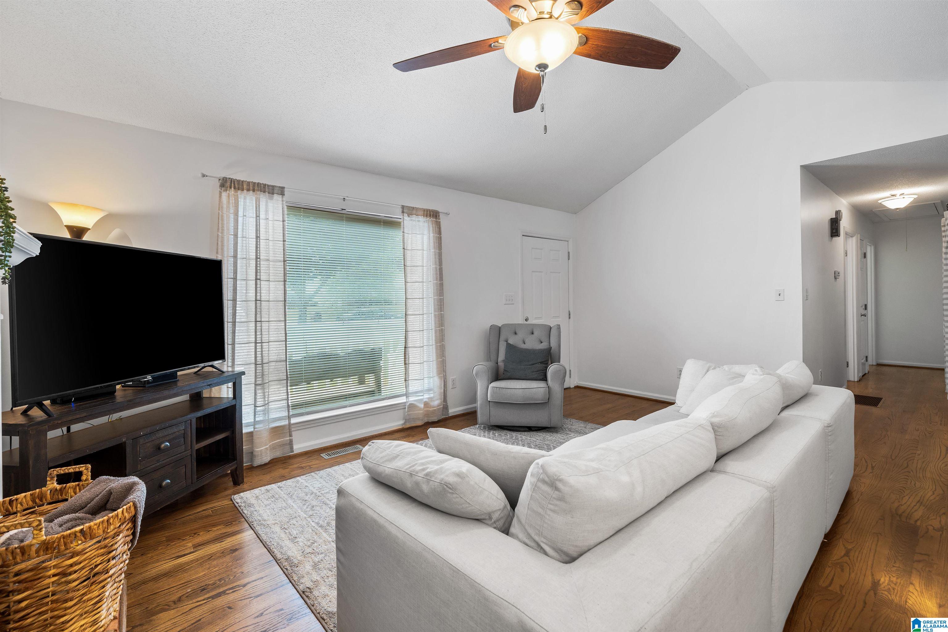 204 Coral Circle Alabaster, AL 35007 - Photo 7 of 22