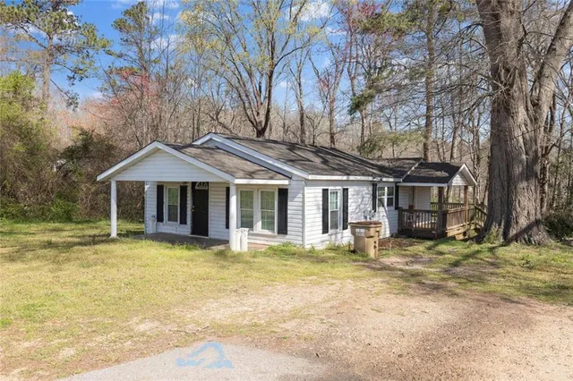 $399,000 | 4577 Winder Highway, Flowery Branch, GA 30542