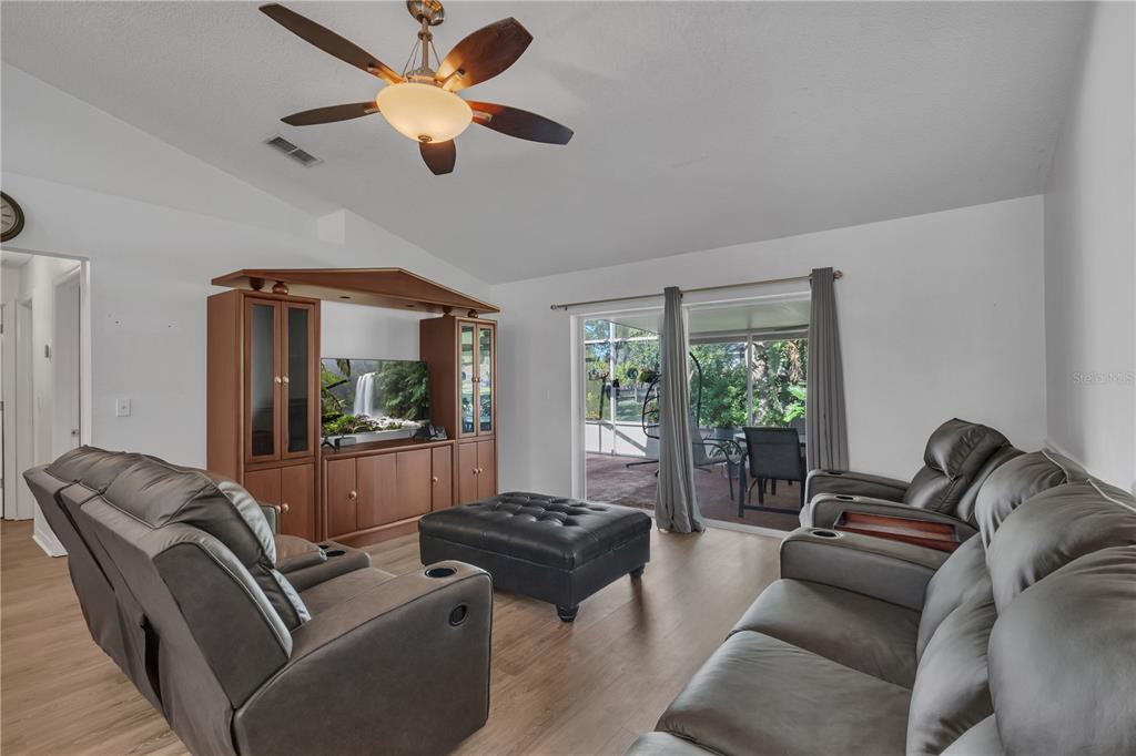 2926 Foraker Way Kissimmee, FL 34758 - Photo 17 of 43