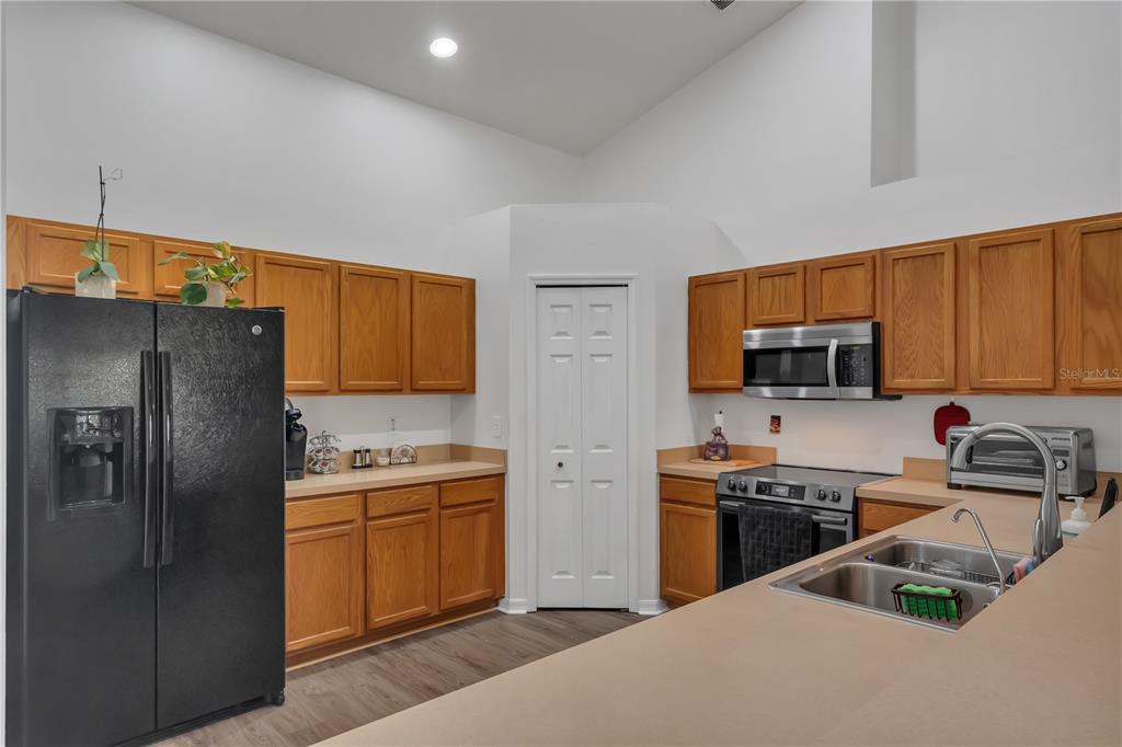 2926 Foraker Way Kissimmee, FL 34758 - Photo 22 of 43
