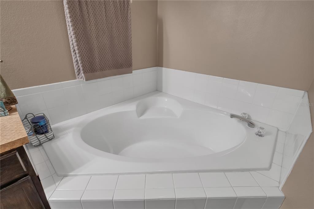 2926 Foraker Way Kissimmee, FL 34758 - Photo 28 of 43