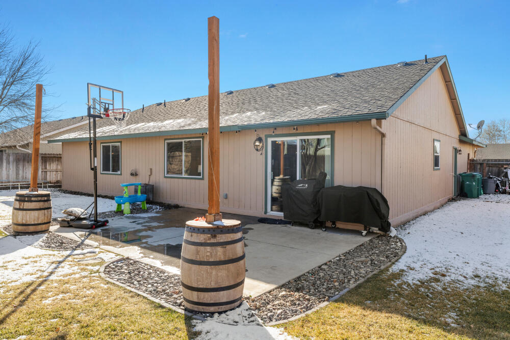 7229 Ruth Drive Klamath Falls, OR 97603 - Photo 46 of 47 7229RuthDr-14