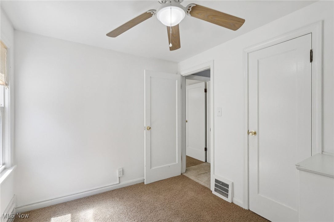 2187 Barrington Road Cleveland, OH 44118 - Photo 27 of 50