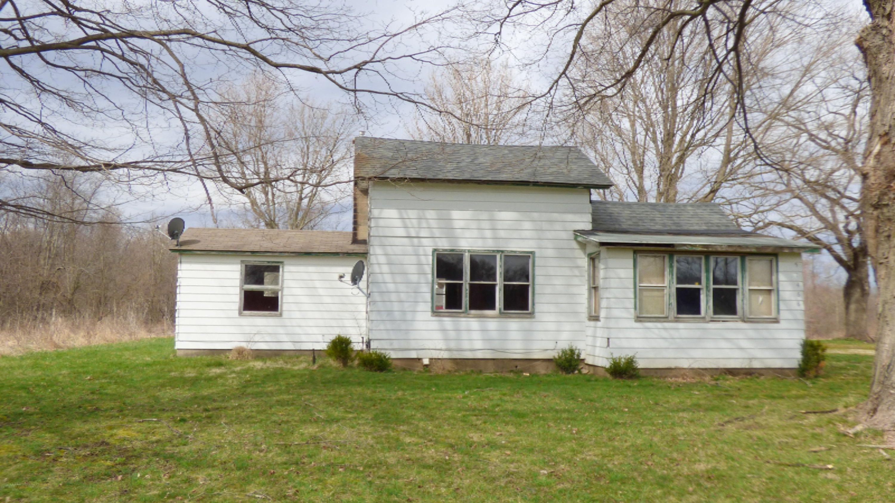 51466 Ball Road Dowagiac, MI 49047 - Photo 1 of 18 P1050915