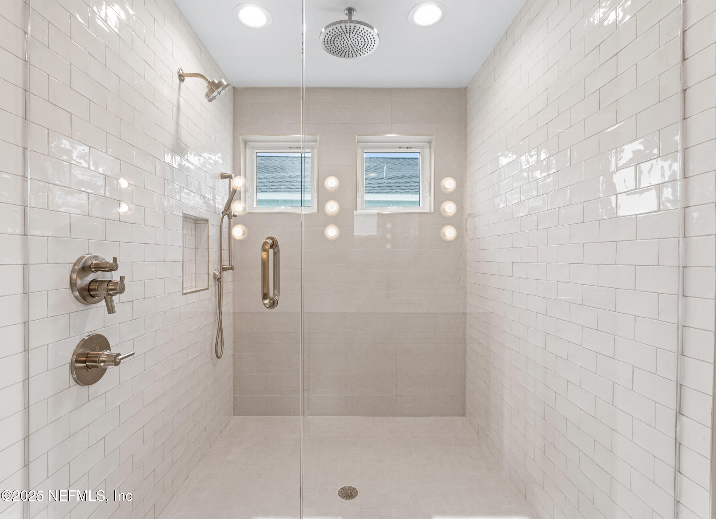 7 13th Street St. Augustine, FL 32080 - Photo 12 of 30 a bathroom with a shower