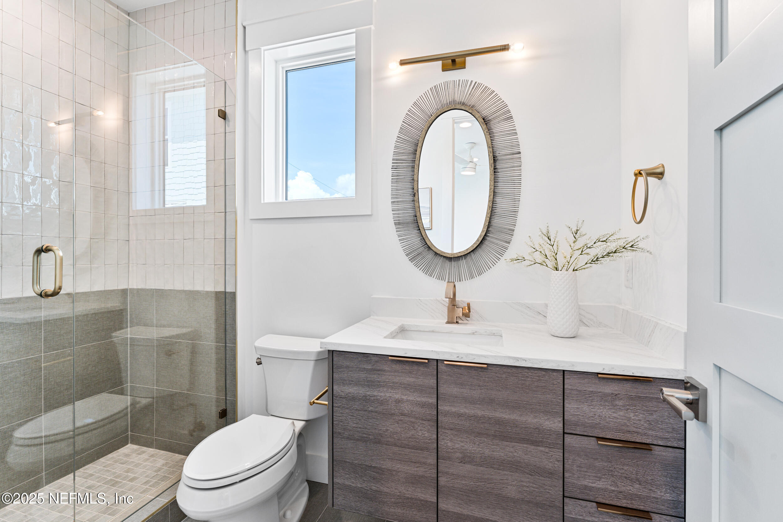 7 13th Street St. Augustine, FL 32080 - Photo 19 of 30 2nd Floor Bath