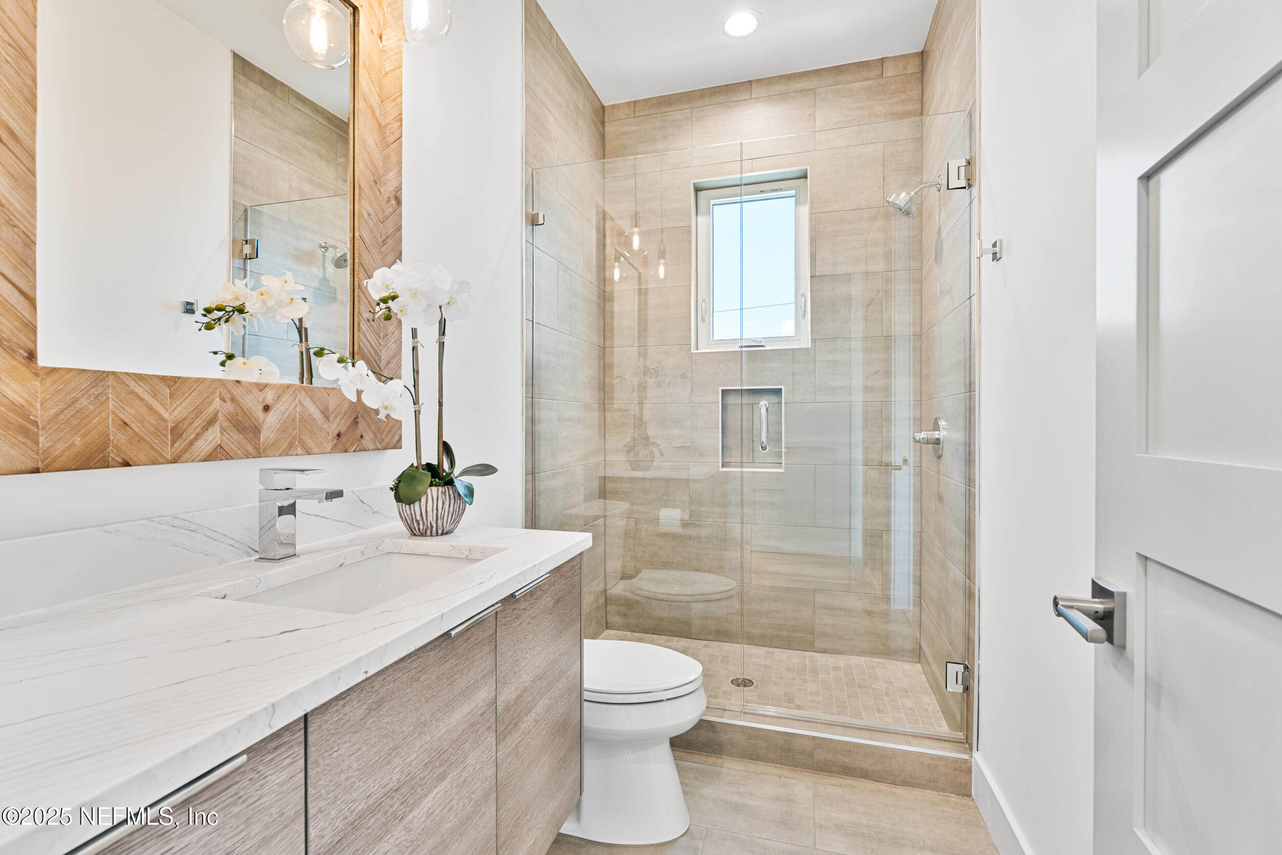 7 13th Street St. Augustine, FL 32080 - Photo 9 of 30 3rd Floor Bath