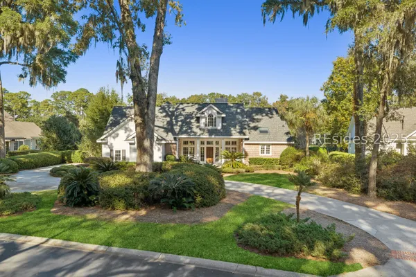 $825,000 | 77 Belfair Oaks Boulevard, Bluffton, SC 29910