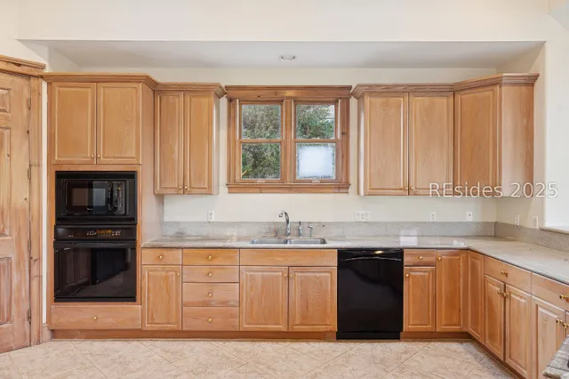 $919,000 | 77 Belfair Oaks Boulevard, Bluffton, SC 29910