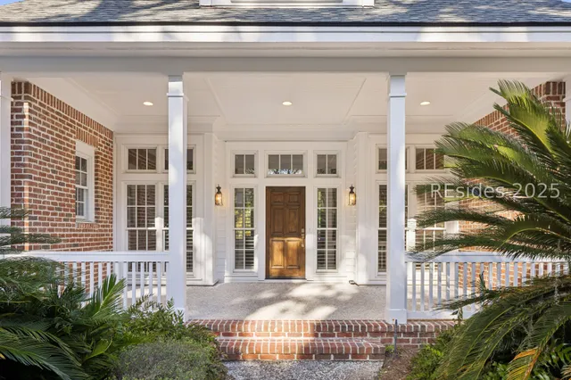 $919,000 | 77 Belfair Oaks Boulevard, Bluffton, SC 29910
