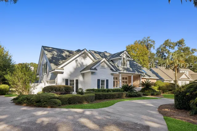 $919,000 | 77 Belfair Oaks Boulevard, Bluffton, SC 29910