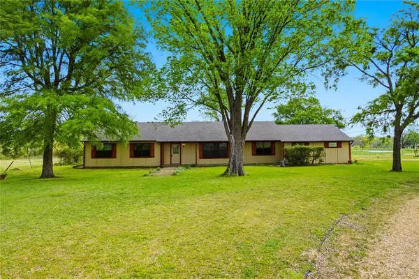 $450,000 | 557 Farm To Market Road 196, Pattonville, TX 75468
