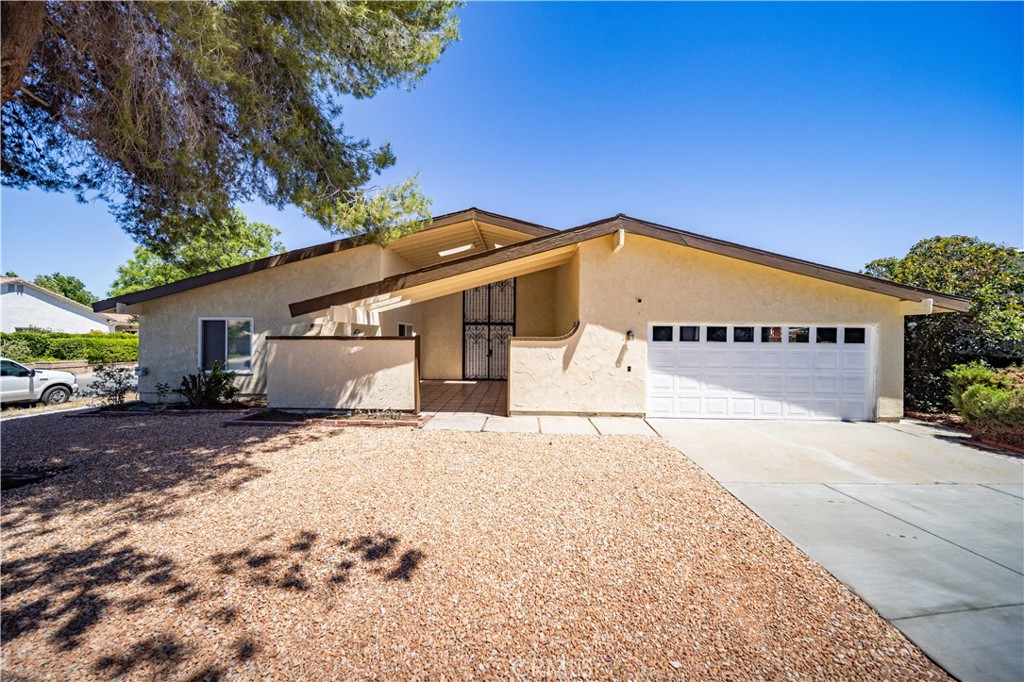 2653 End Court Lancaster, CA 93536 - Photo 1 of 30