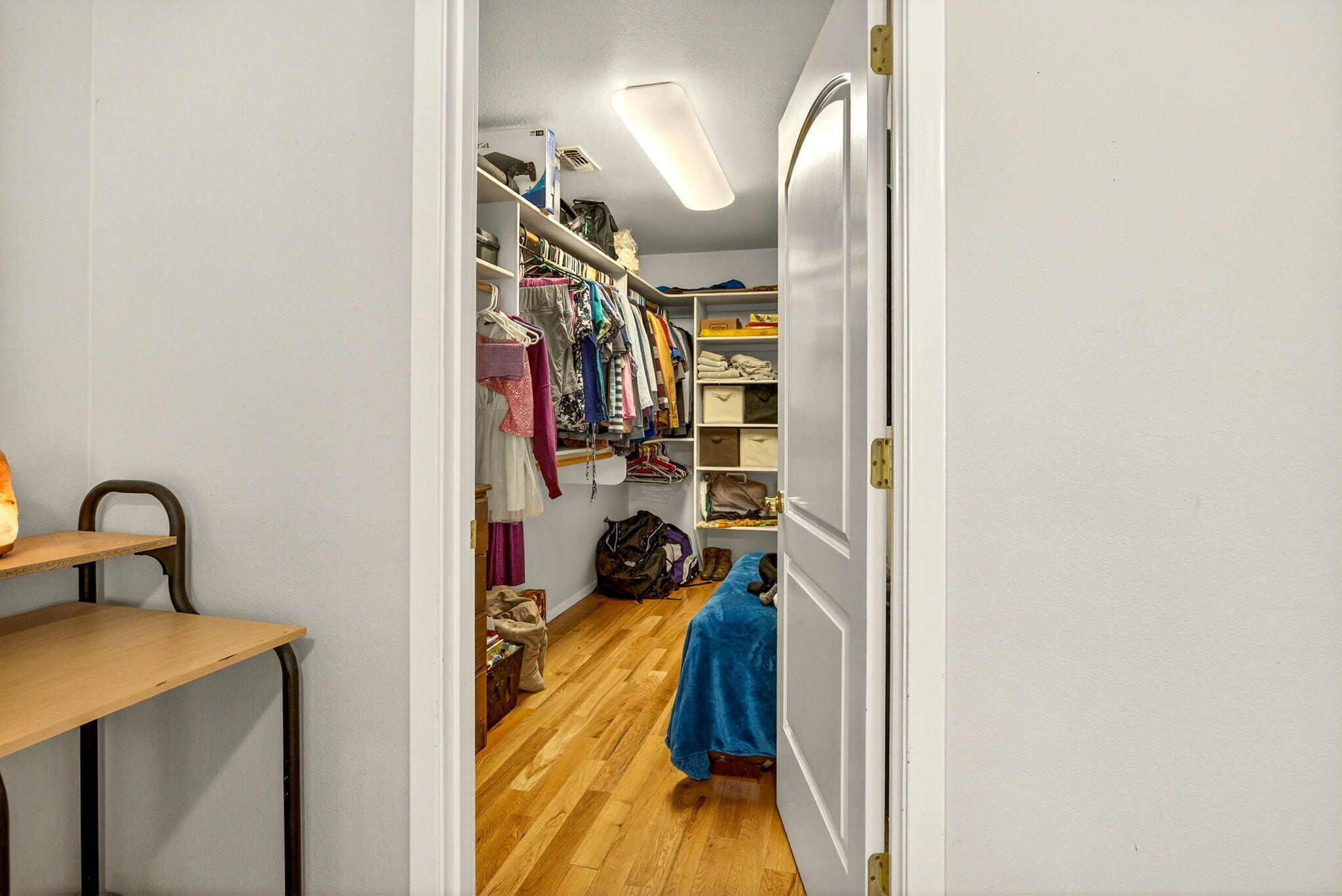 1708 Leonard Road Grants Pass, OR 97527 - Photo 22 of 46 closet