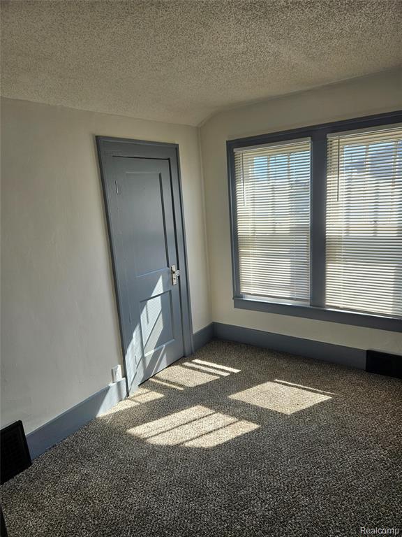 621 West Atherton Road Flint, MI 48507 - Photo 21 of 37