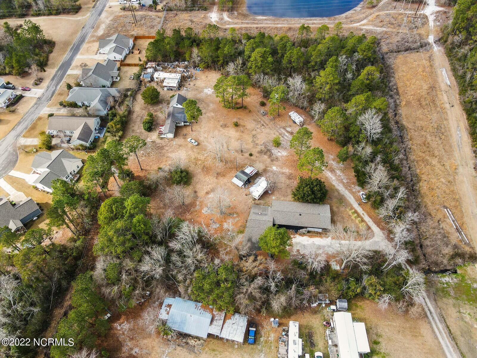 865 East Ocean Road Holly Ridge, NC 28445 - Photo 17 of 40 16_zfsdff19_mls