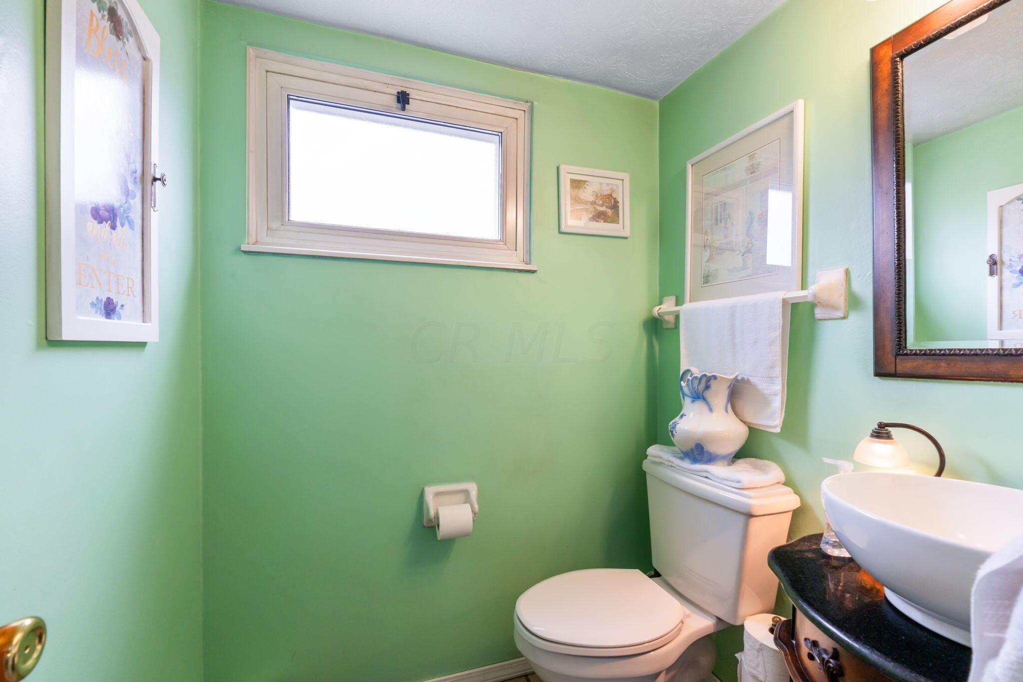 3232 Sundale Road Columbus, OH 43232 - Photo 17 of 43 3232 Sundale Rd (Interior)-20