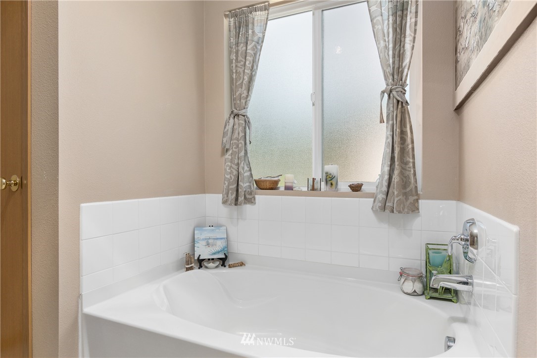 58 Elk Ridge Drive Cathlamet, WA 98612 - Photo 18 of 37 Gallery Image 18