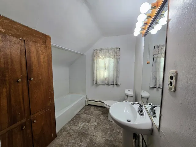 $129,000 | 109 5th Avenue Southeast, Pipestone, MN 56164