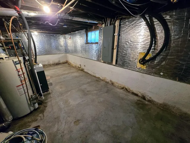 $129,000 | 109 5th Avenue Southeast, Pipestone, MN 56164