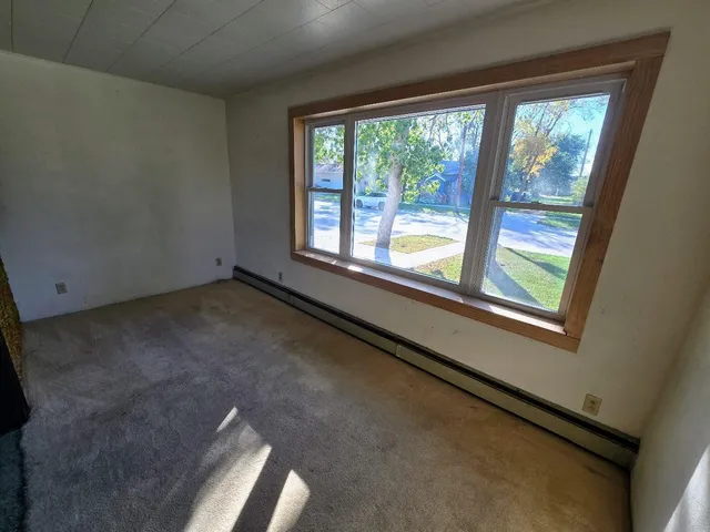 $129,000 | 109 5th Avenue Southeast, Pipestone, MN 56164