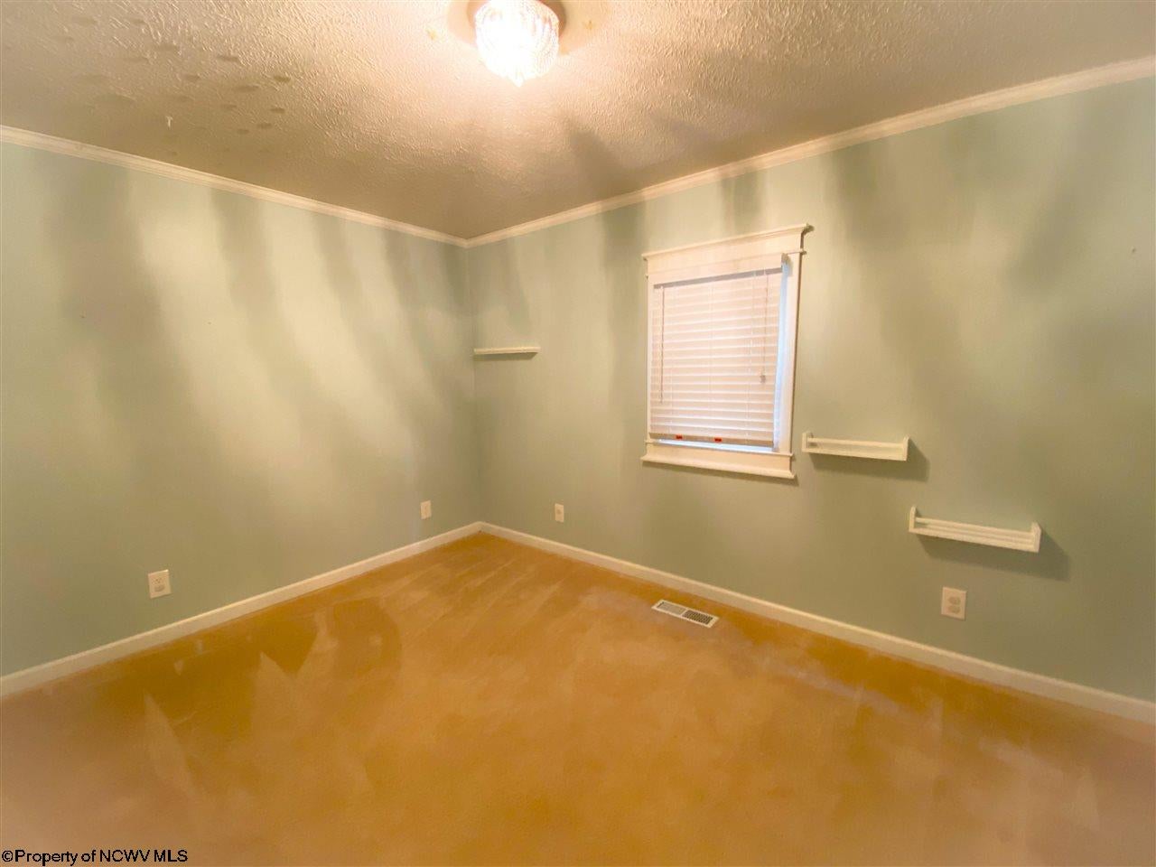 138 Maple Lake Road Bridgeport, WV 26330 - Photo 10 of 11 Gallery Image 10