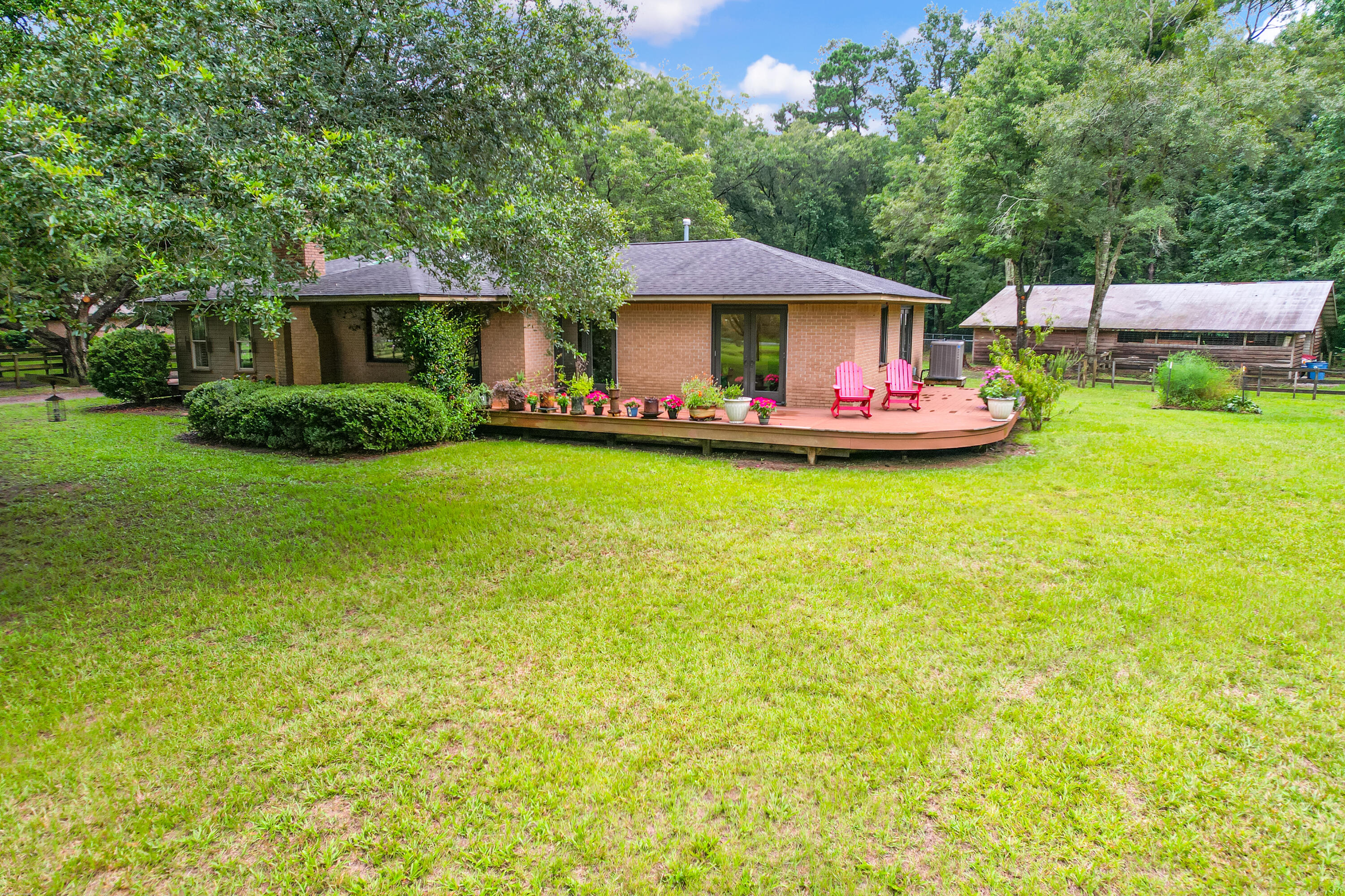 4813 Chisolm Road Johns Island, SC 29455 - Photo 6 of 52 Wrap-A-Round Deck