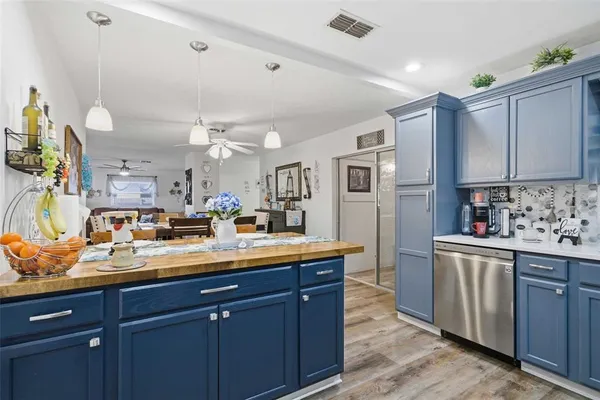 $250,000 | 509 South Monroe Street, Beverly Hills, FL 34465