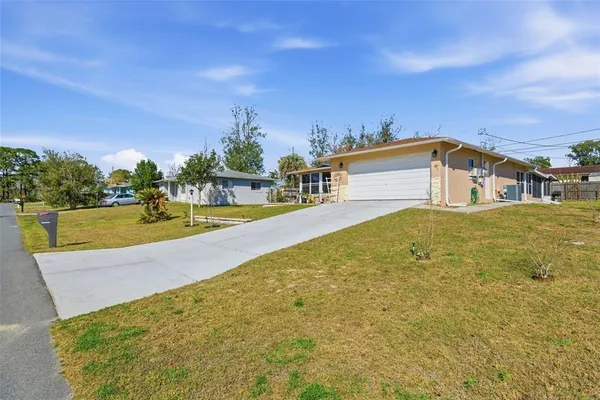 $250,000 | 509 South Monroe Street, Beverly Hills, FL 34465