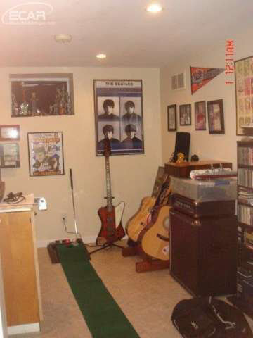 2376 South Oak Road Davison, MI 48423 - Photo 31 of 40 21205296-31.JPG
