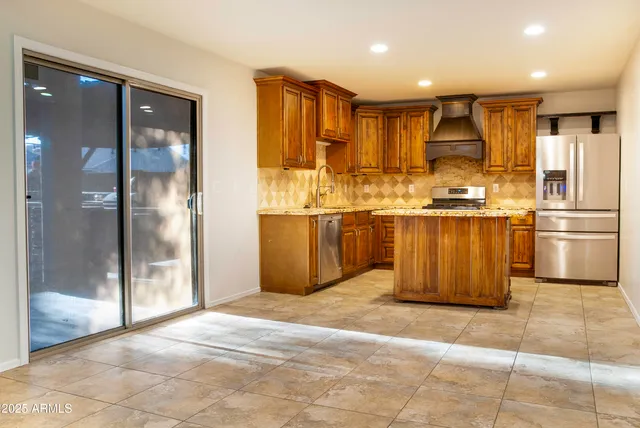 $2,695 | 42275 West Calle Street, Maricopa, AZ 85138