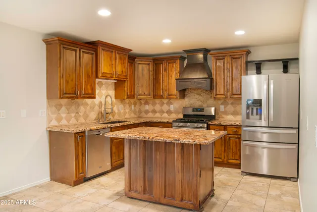 $2,695 | 42275 West Calle Street, Maricopa, AZ 85138