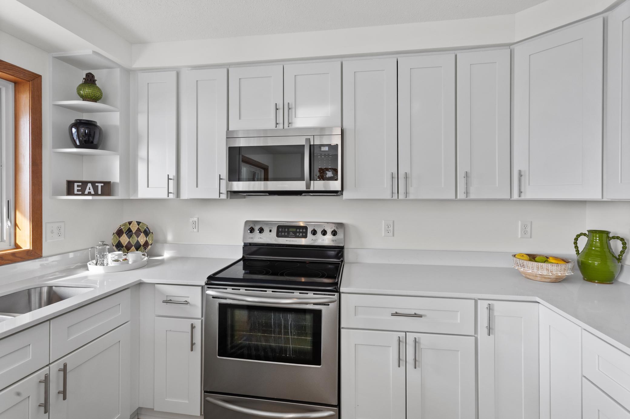 641 8th Street North Hudson, WI 54016 - Photo 8 of 30