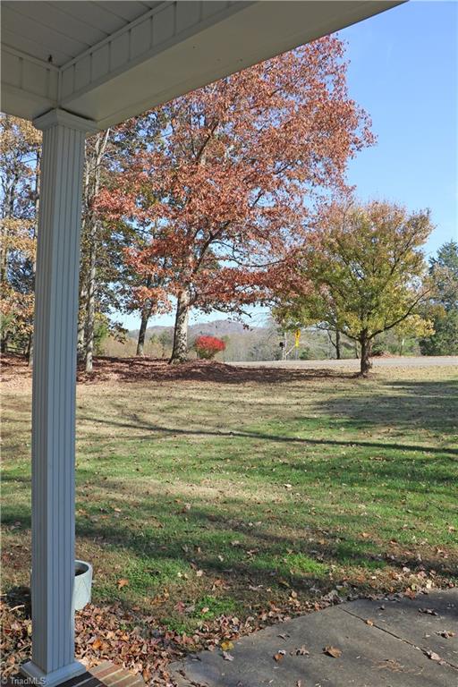 591 Vannoy Maxwell Road Purlear, NC 28665 - Photo 11 of 46
