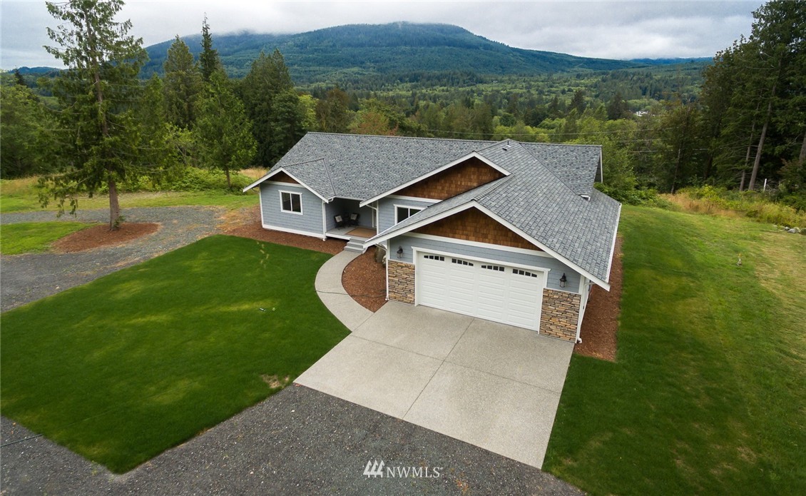 318 Manley Road Bellingham, WA 98229 - Photo 2 of 25 Gallery Image 2